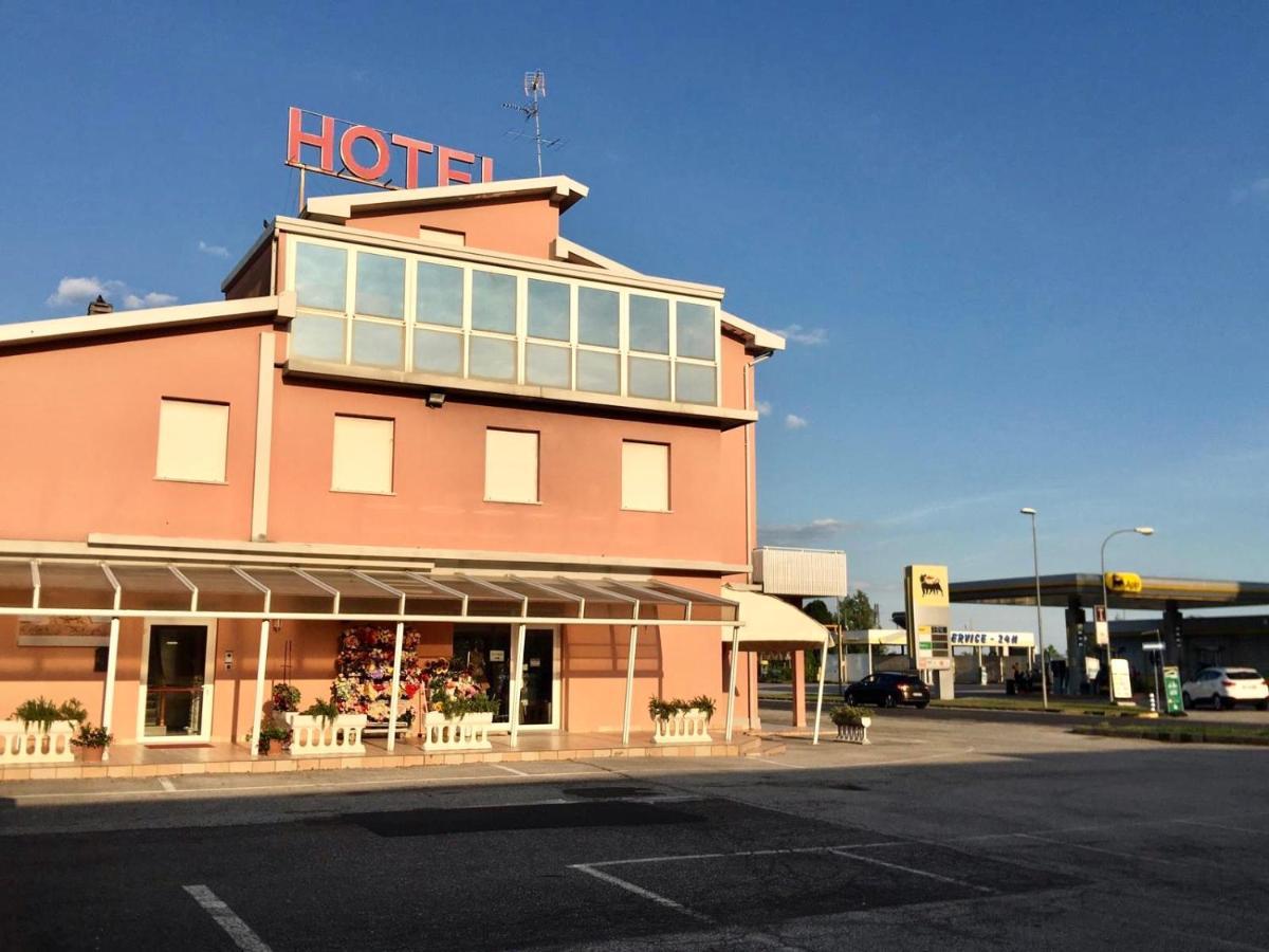 Hotel Trieste San Giorgio di Nogaro Exterior photo